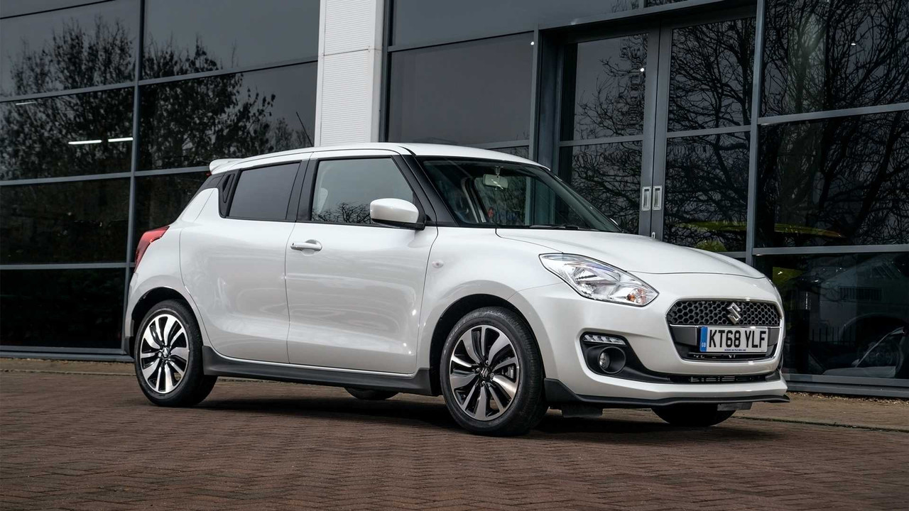 2019 Suzuki Swift Attitude (2)