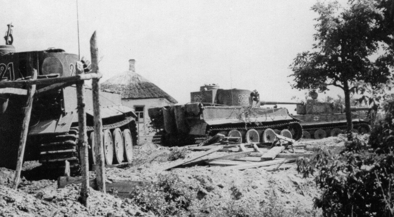 Тигры 2-й роты 503-го батальона