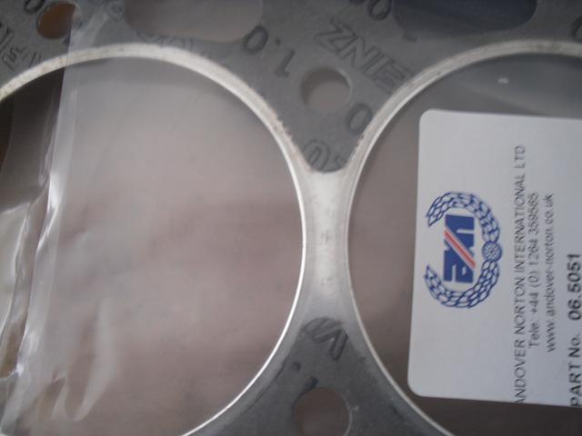 is there a right side up to install this head gasket? Thanks!