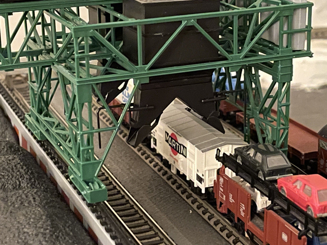 DF8482A2-FC18-492F-8AF7-1FDB232128DE