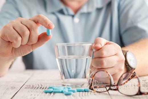aturan-dan-cara-minum-obat-jantung-saat-