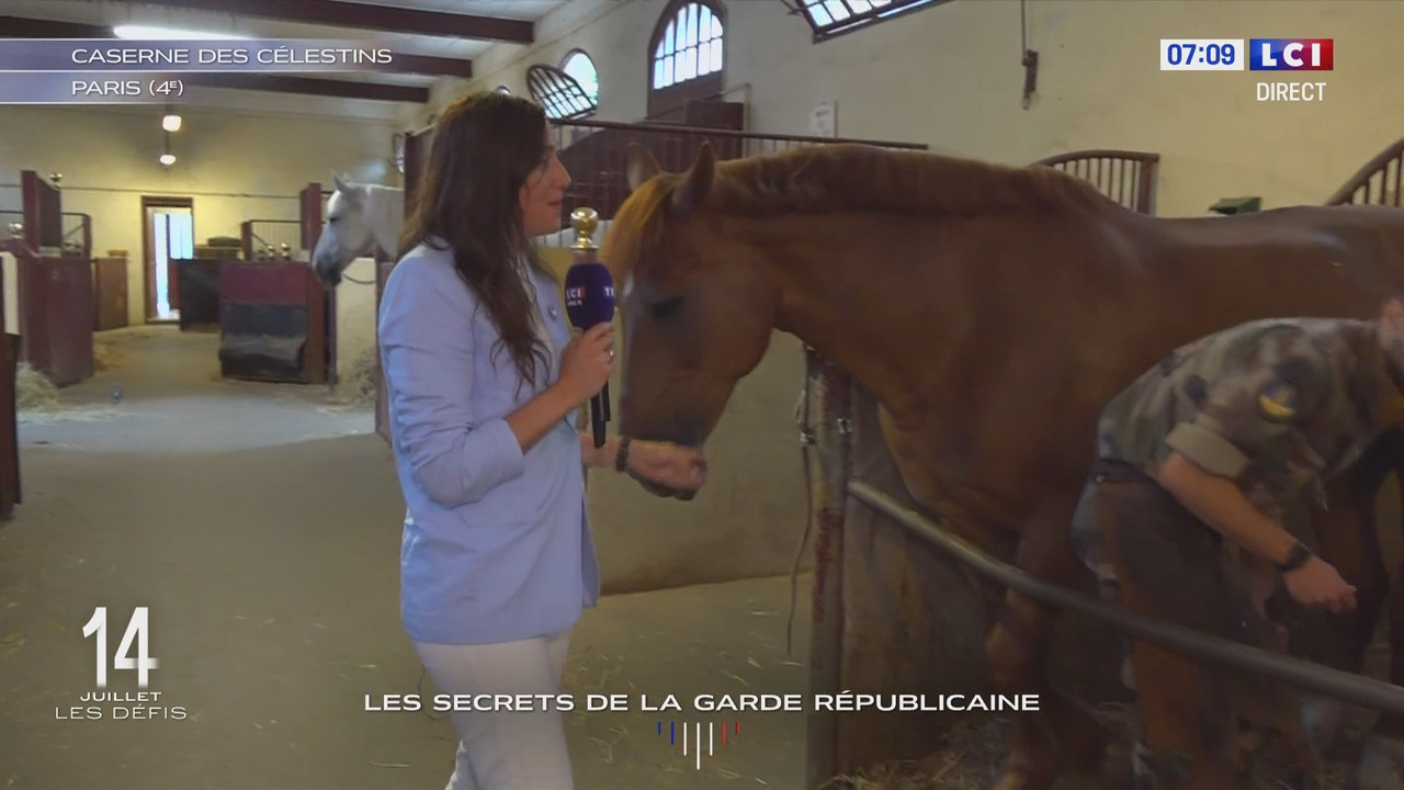 07.14 - 05.00.00 - Le 6-9. Jean-Baptiste Boursier est accompagné des ...(1).ts_snapshot_09.09.524