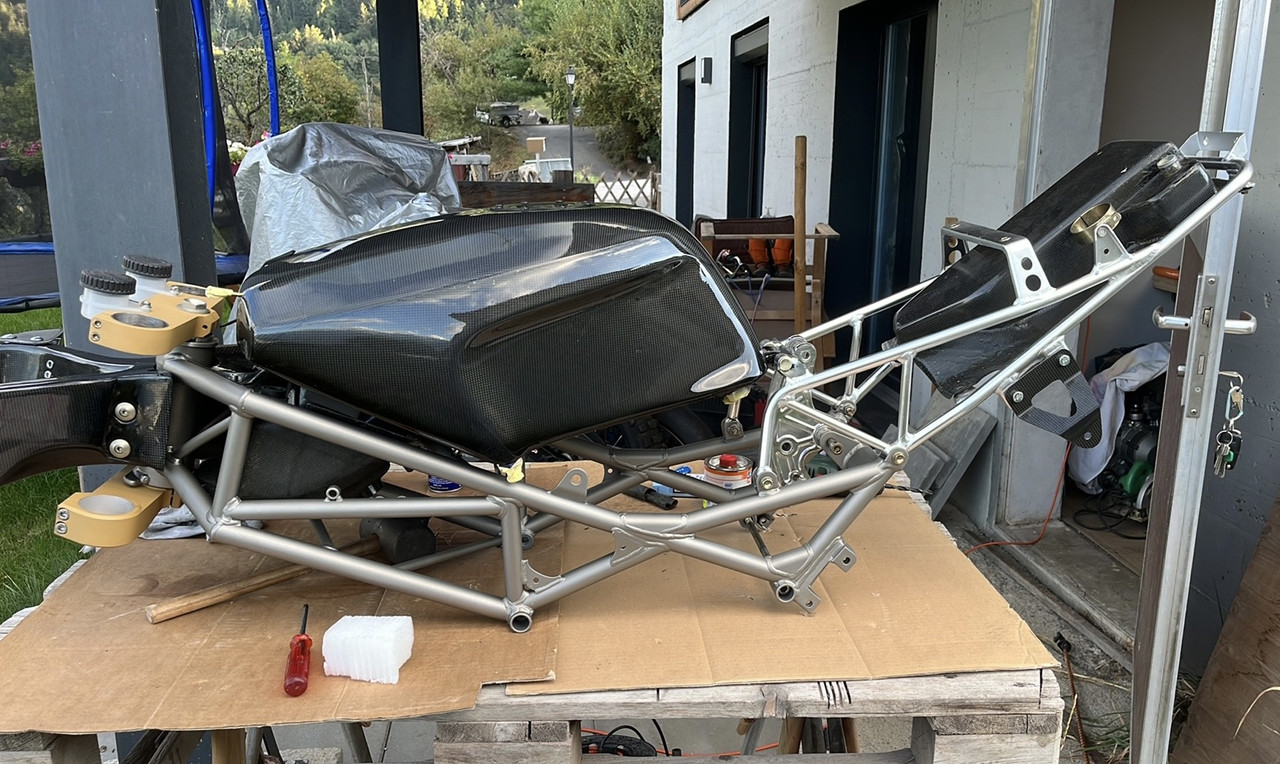 0B9AB9CB-D476-481F-9692-79CE794FEEEB