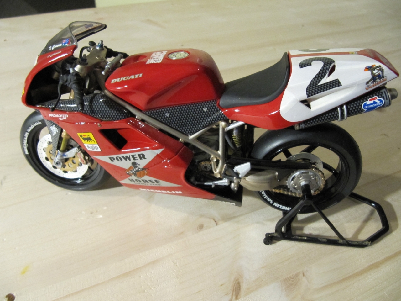 Revell 07907 Ducati 996 Superbike 99 MaBstab 1 9