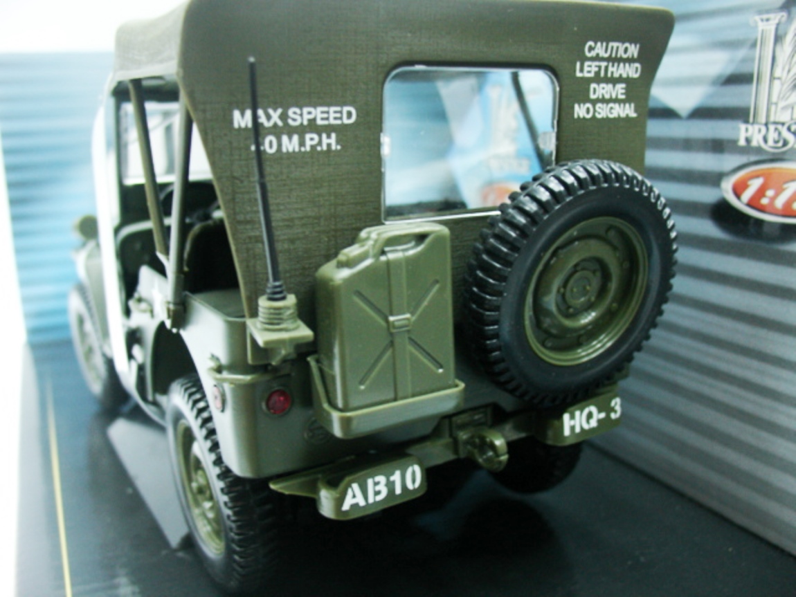 WOW EXTREMELY RARE Jeep Willys US Army 1944 1:18 Solido-Auto Art