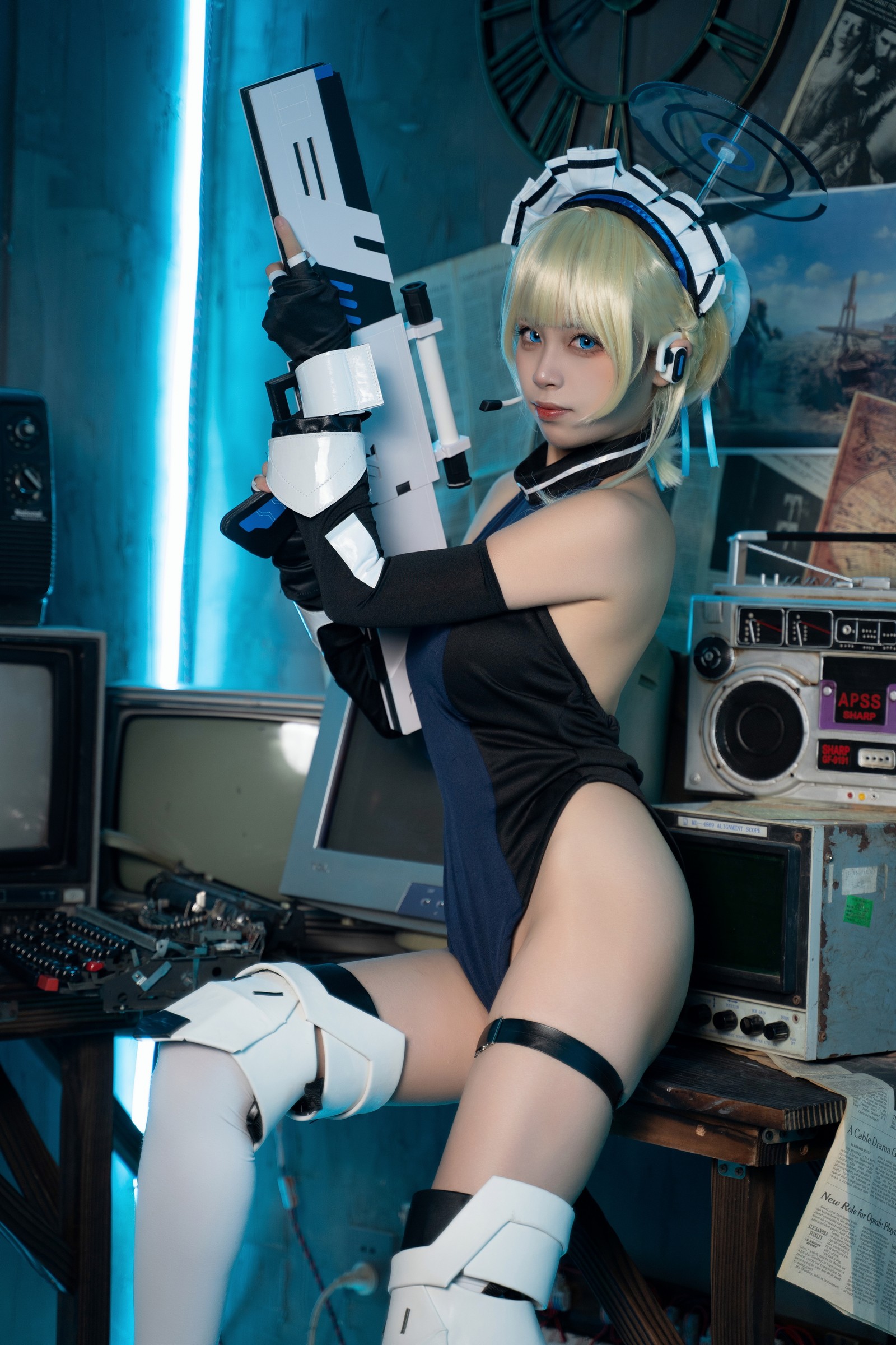 三無人型美女写真：飞鸟马时兔女郎战斗服 COS（60P／389.1M）插图