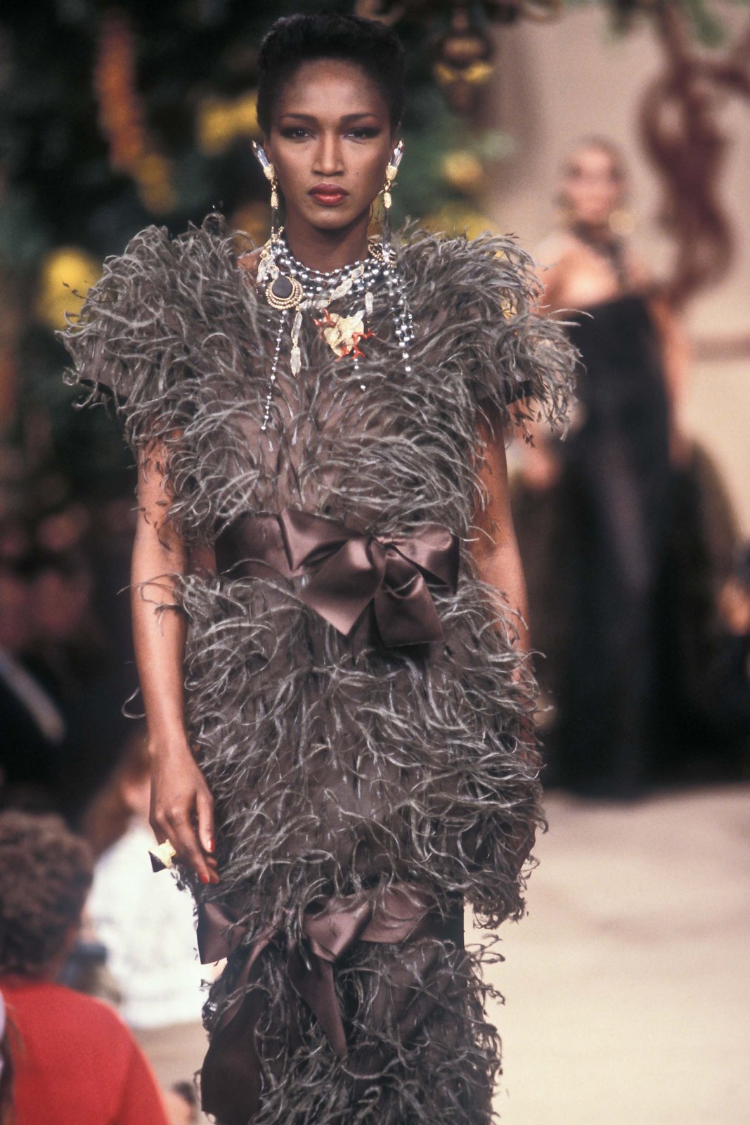Fashion Classic: Yves Saint LAURENT Haute Couture Fall/Winter 1987 ...