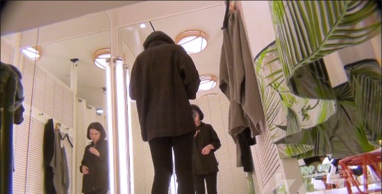 [Image: Voyeur60545105703.jpg]