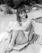 Sally-Field-c23