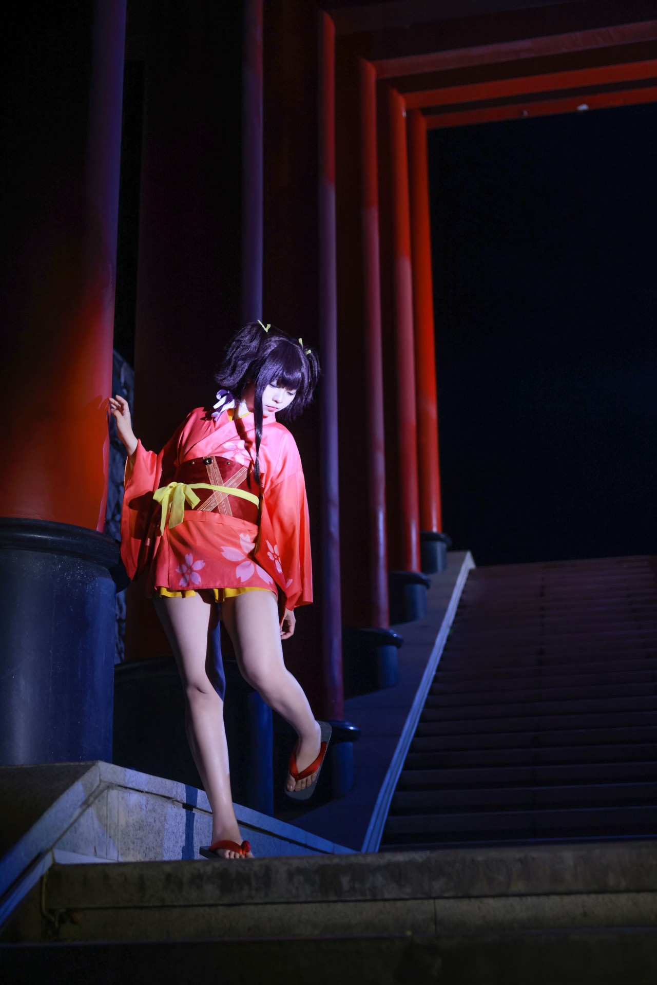 g44不会受伤《甲铁城的卡巴内瑞 无名》写真照，和服小姐姐的治愈系夜拍插图2