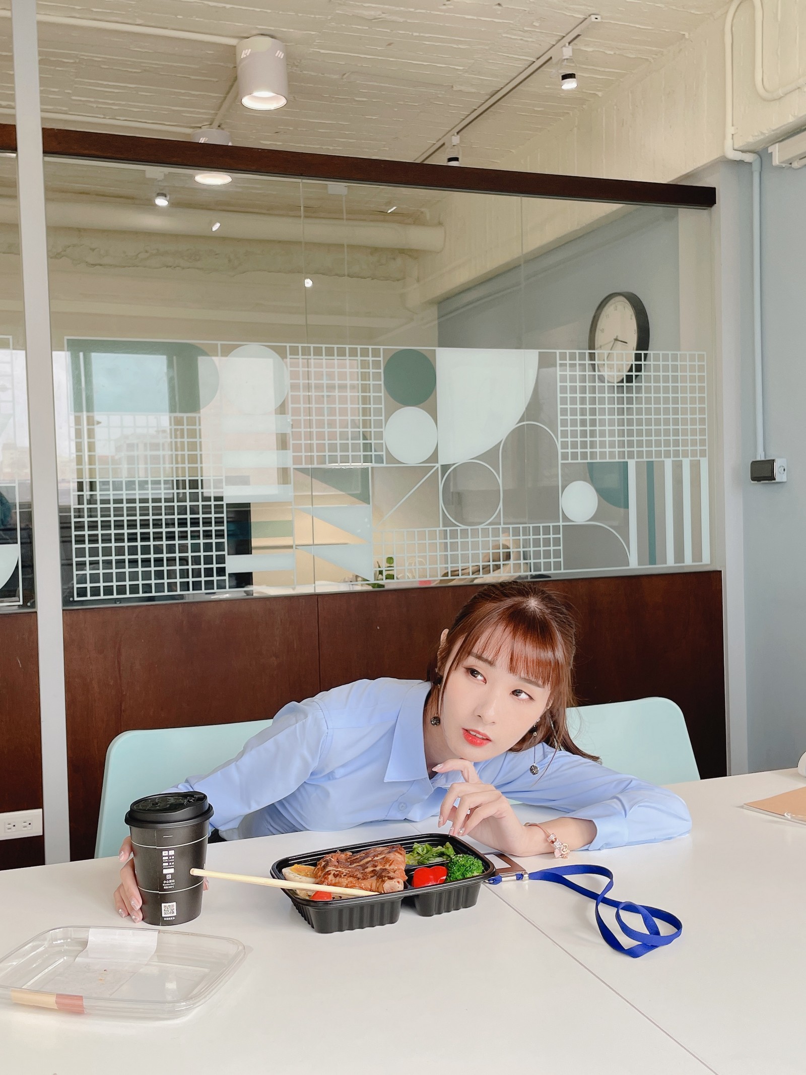 泥泥汝 OL 女郎 B 主题 写真＋视频合集｜高人气职业风作品（350P｜12V｜840MB）插图