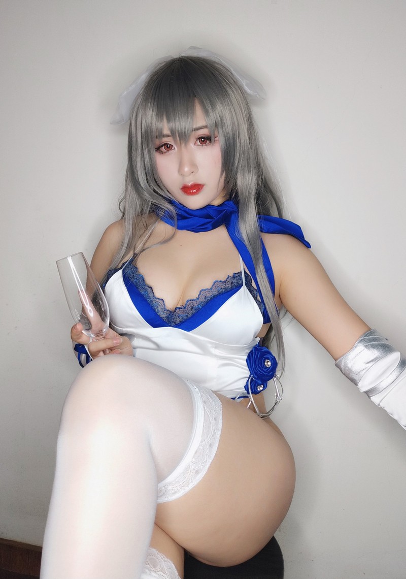 柘烟Zuken 路易九世 礼服自拍 Cosplay（Azur Lane Saint Louis）【39P + 2V｜102.3MB】插图5