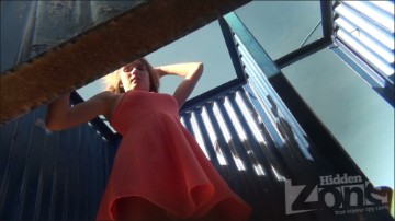 [Image: Voyeur36895130431.jpg]