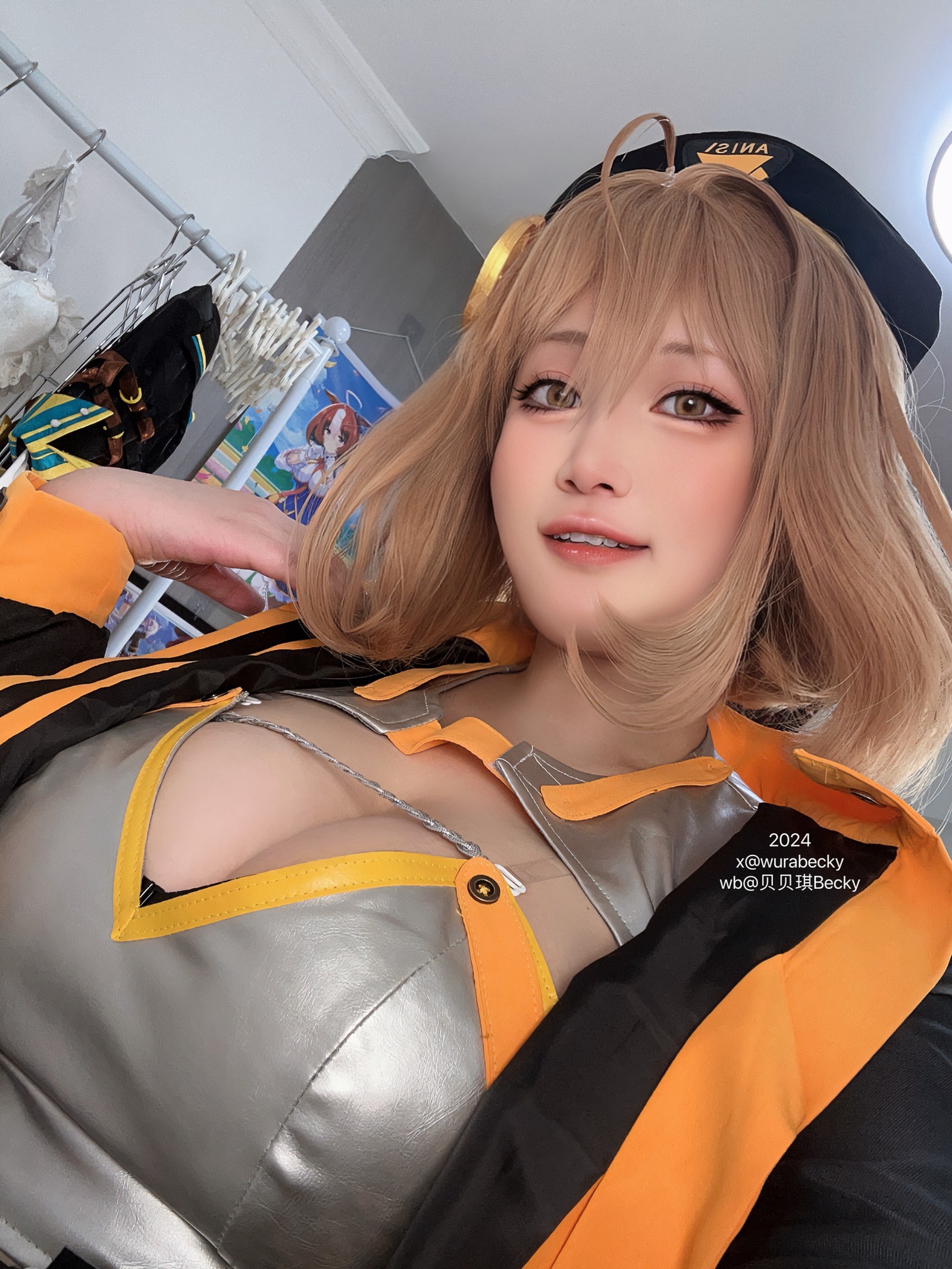 贝贝琪 Becky 阿妮斯 官方风 Cosplay 写真＋视频合集（40P｜4V｜327MB）