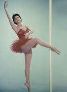 10 Actresses Who Started As Ballet Dancers