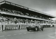 24 HEURES DU MANS YEAR BY YEAR PART ONE 1923-1969 - Page 33 54lm04-F375-MMplus-Froilan-Gonzalez-Maurice-Trintignant-22