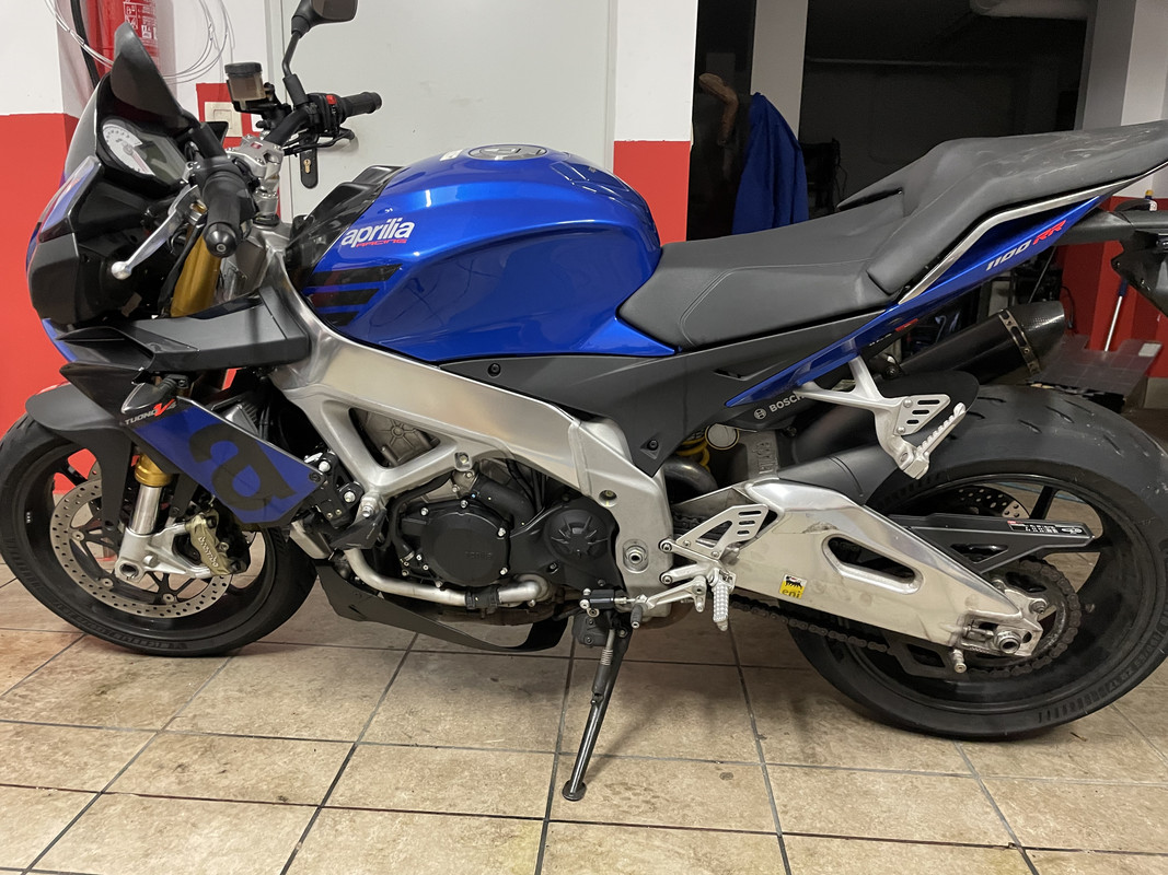 5AF39039-483D-42C4-BC34-5D1A8DBB1716