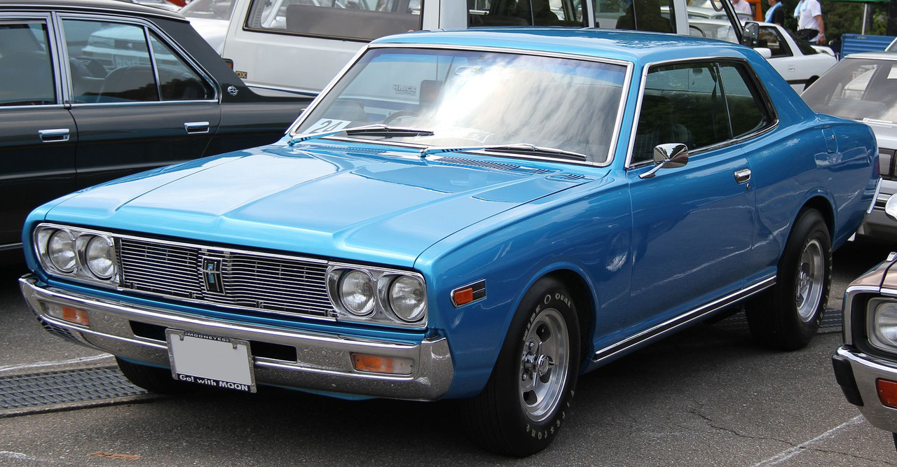 Nissan_Cedric_230