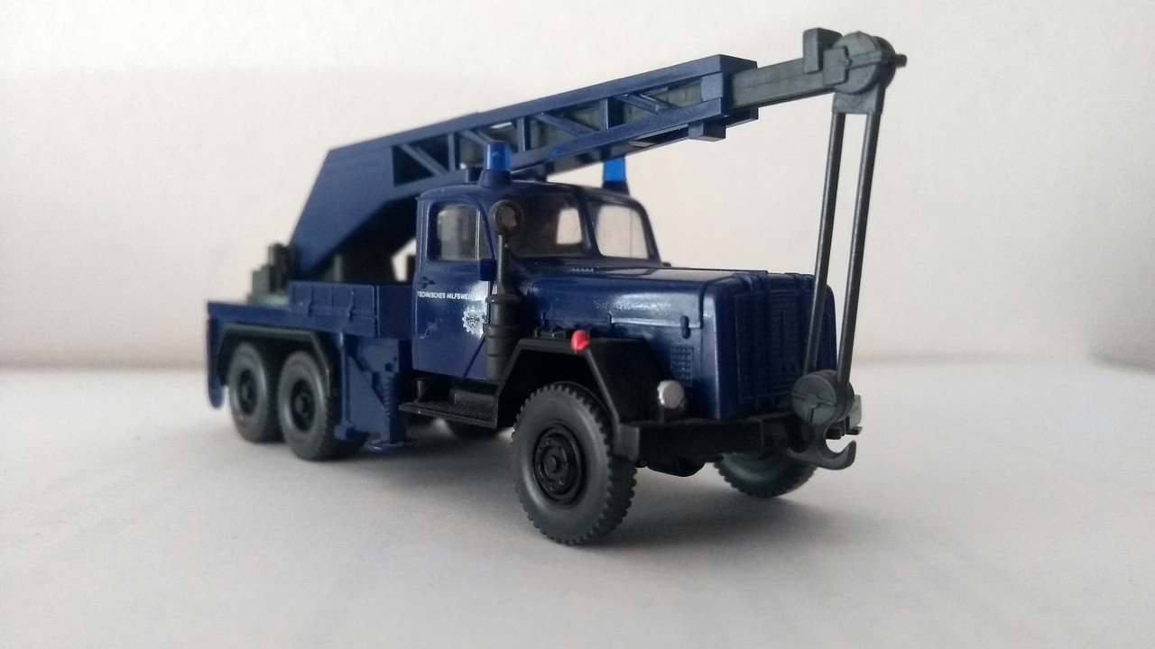 Mach (1444)