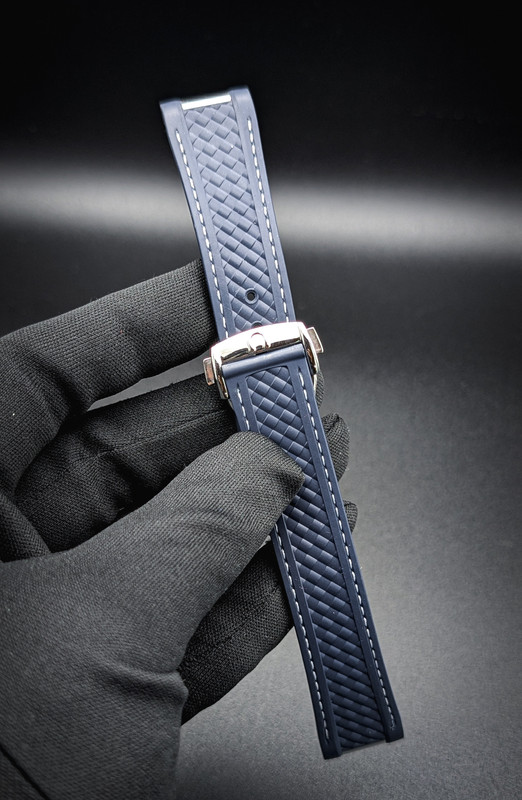 PXL 20251213 015202482 PORTRAIT ORIGINAL