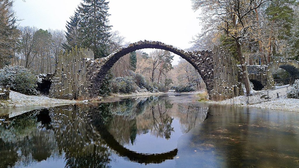 De Berlín a Sajonia: la magia de la Navidad - Blogs de Alemania - Rakotzbrücke(puente del Diablo)-Waldeisenbahn Muskau(tren de la navidad)-Görlitz (2)