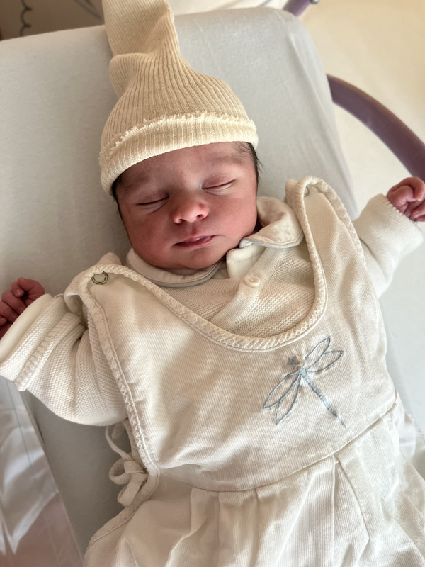 F273A986-4FF6-4855-8FEF-7CF802E4EC61