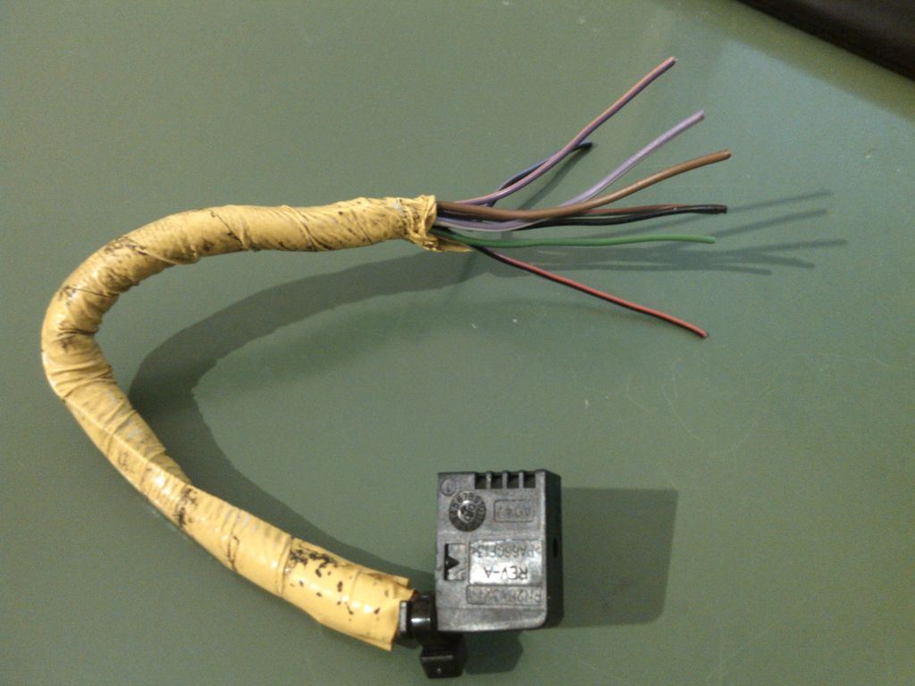 4.džek za povezivane na mf špulnu