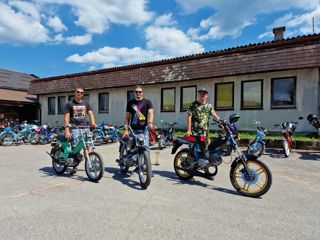 IMG-1623423f3b5a9944ea6acb9c3fa09536-V