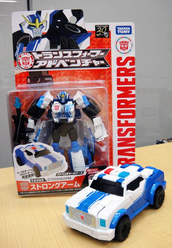 B_8u-QKU8AA-o89_1426221785