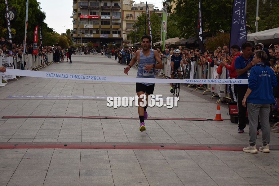 , 23&omicron;&sigmaf; &Alpha;&gamma;ώ&nu;&alpha;&sigmaf; &Delta;&rho;ό&mu;&omicron;&upsilon; &Kappa;&alpha;&lambda;&alpha;&mu;ά&tau;&alpha;&sigmaf;: &Mu;&iota;&alpha; &pi;&omicron;&lambda;ύ&chi;&rho;&omega;&mu;&eta; &gamma;&iota;&omicron;&rho;&tau;ή &alpha;&theta;&lambda;&eta;&tau;&iota;&sigma;&mu;&omicron;ύ &mu;&epsilon; &pi;&rho;&omega;&tau;&iota;έ&sigmaf; &Mu;&pi;&omicron;&upsilon;&rho;ί&kappa;&alpha; &kappa;&alpha;&iota; &Zeta;&omicron;&sigma;&kappa;ί&nu; (&phi;&omega;&tau;&omicron;&gamma;&rho;&alpha;&phi;ί&epsilon;&sigmaf; &kappa;&alpha;&iota; &beta;ί&nu;&tau;&epsilon;&omicron;)