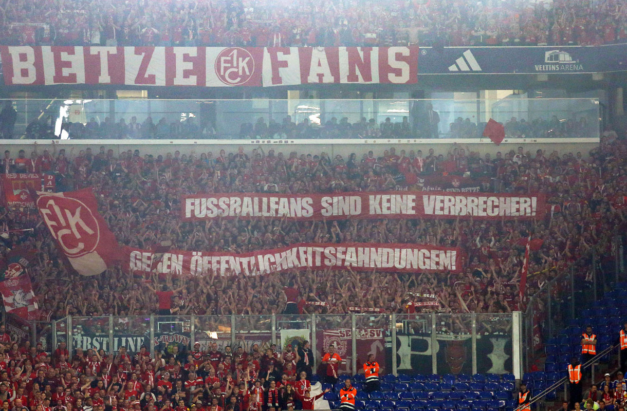 schalke-04-1-fc-kaiserslautern-2-bundesliga-2023-2024-24