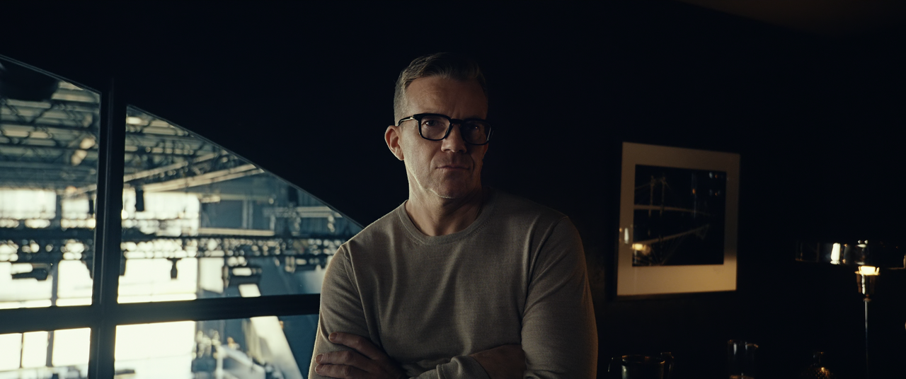 The.Gentlemen.S01E06.All.Eventualities.2160p.10bit.NF.WEB-DL.DDP5.1.HEVC-Vyndros.mkv_snapshot_24.17_