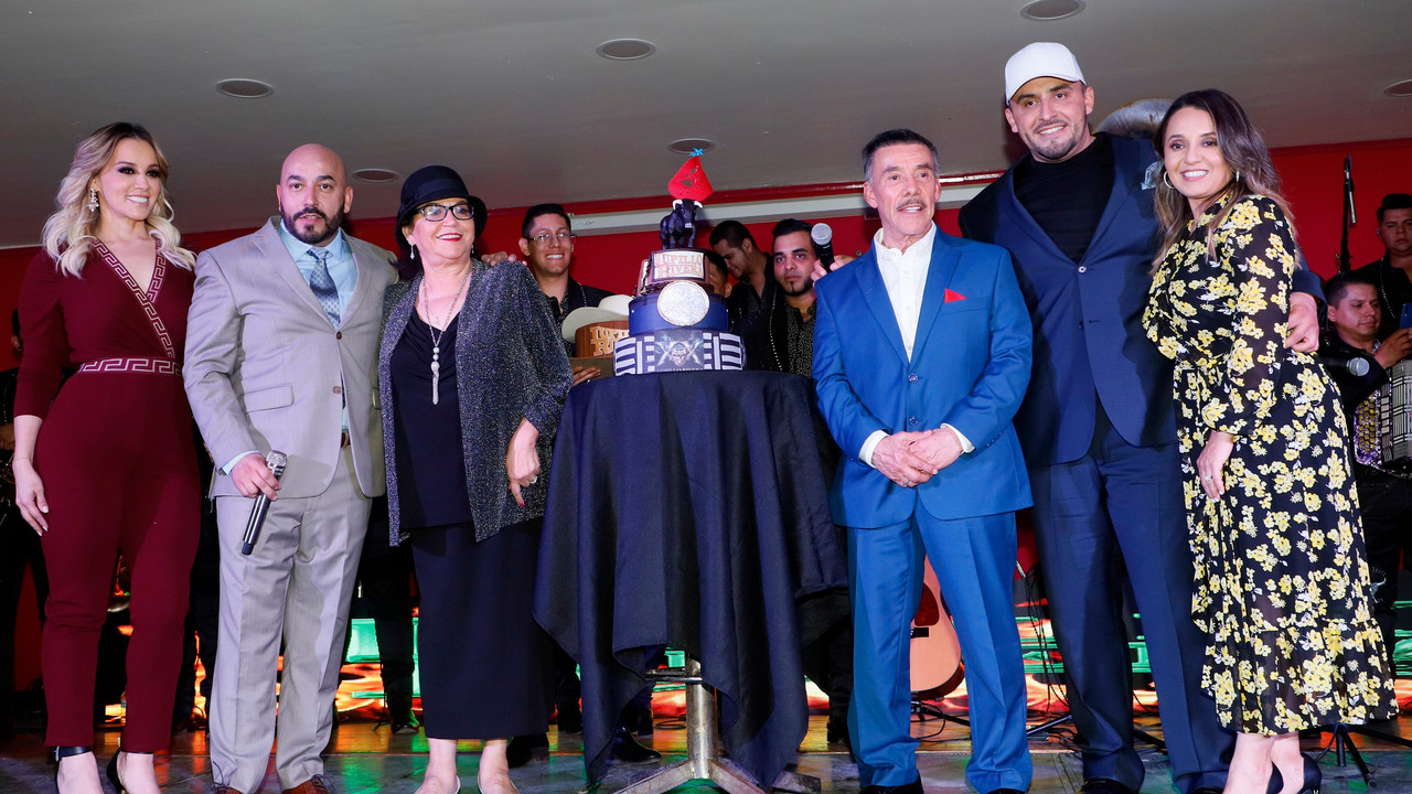 Familia de Jenni Rivera será de mandada de manera grupal