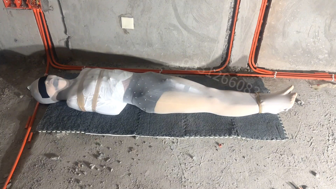 欢乐谷 女主播的末日深度版.mp4_20231223_085513.511