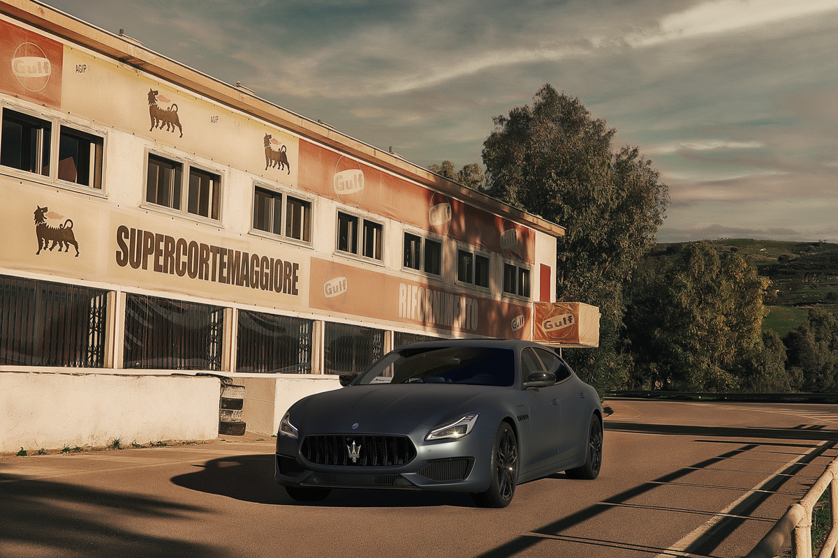 13_Quattroporte_MCEdition_Blu_Vittoria