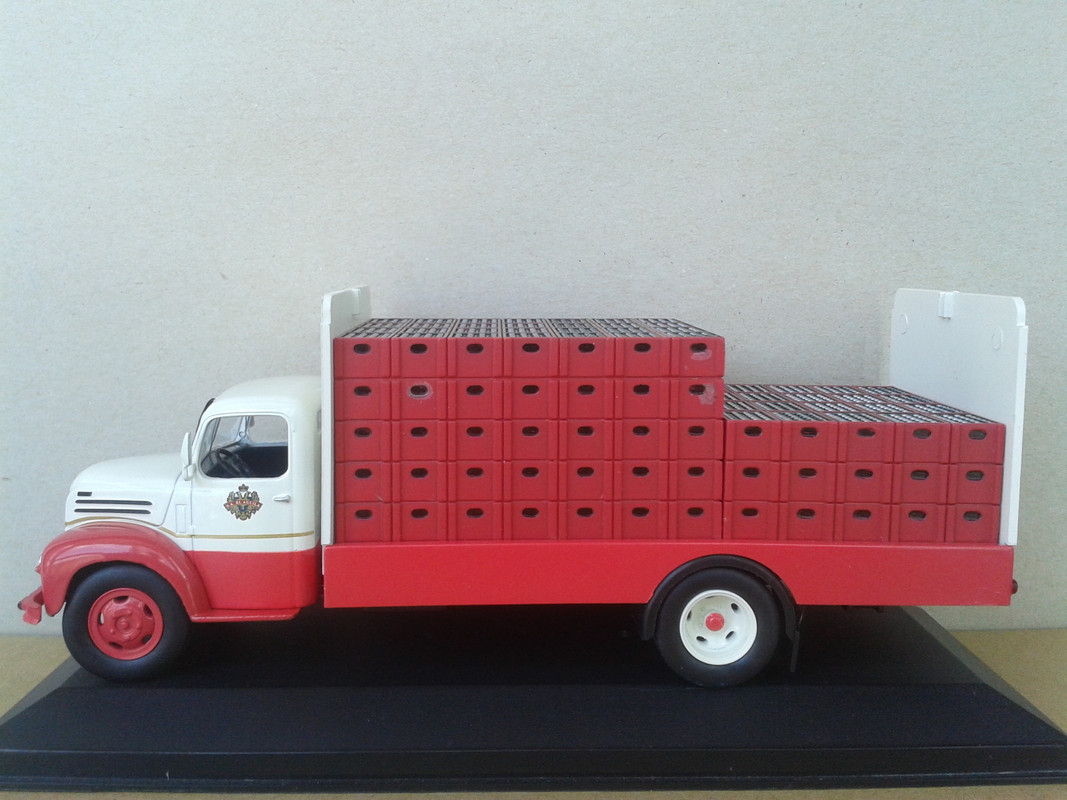 1962 Ebro EB-45 “Cervezas El Águila” (Ixo - nº 19 Camiones de Antaño) (9)