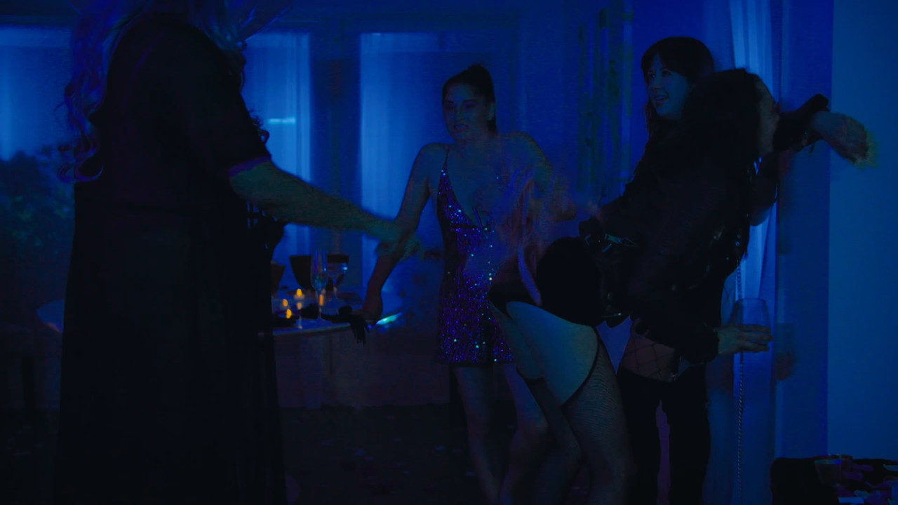 Planet Sex with Cara Delevingne_20230130_22402325.ts_snapshot_43.42.340