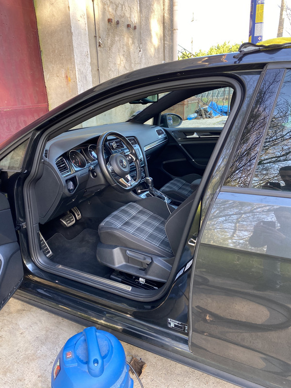 D1E871DB-7B2A-49D0-BDA8-5A1D0A8665B1