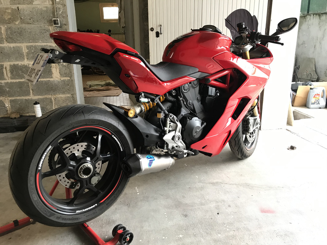 A8F02C24-40B7-42F6-AE19-C80F94109566