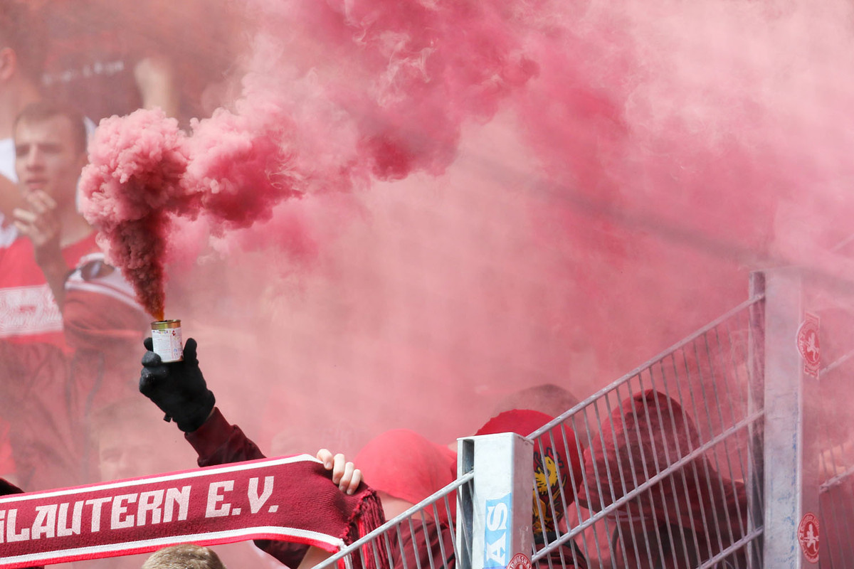 karlsruher-sc-1-fc-kaiserslautern-2-bundesliga-2022-2023-22
