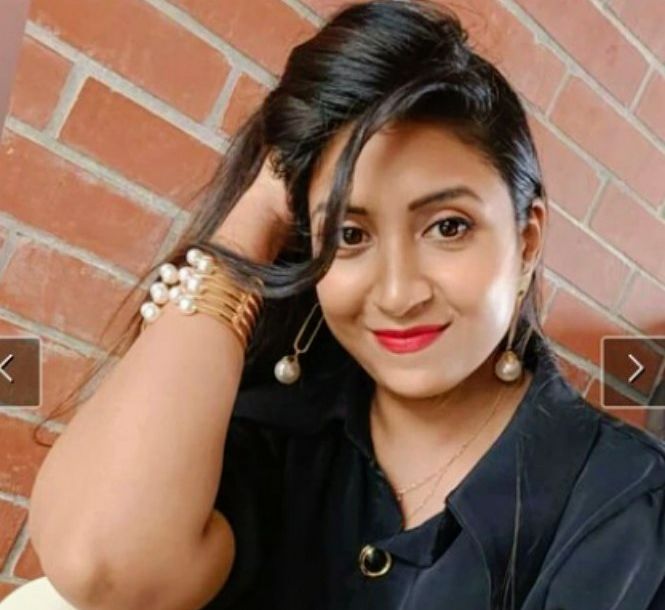 Hot bangladeshi huge boobs rubbing closeup
