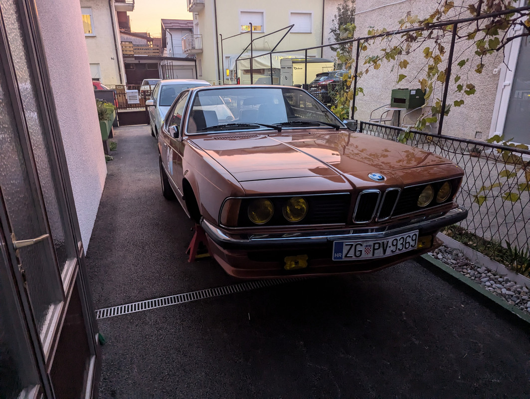 PXL_20241103_155827494