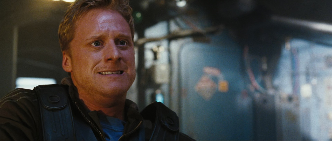 Serenity (2005).mkv_snapshot_01.29.00_[2018.03.16_06.42.14]