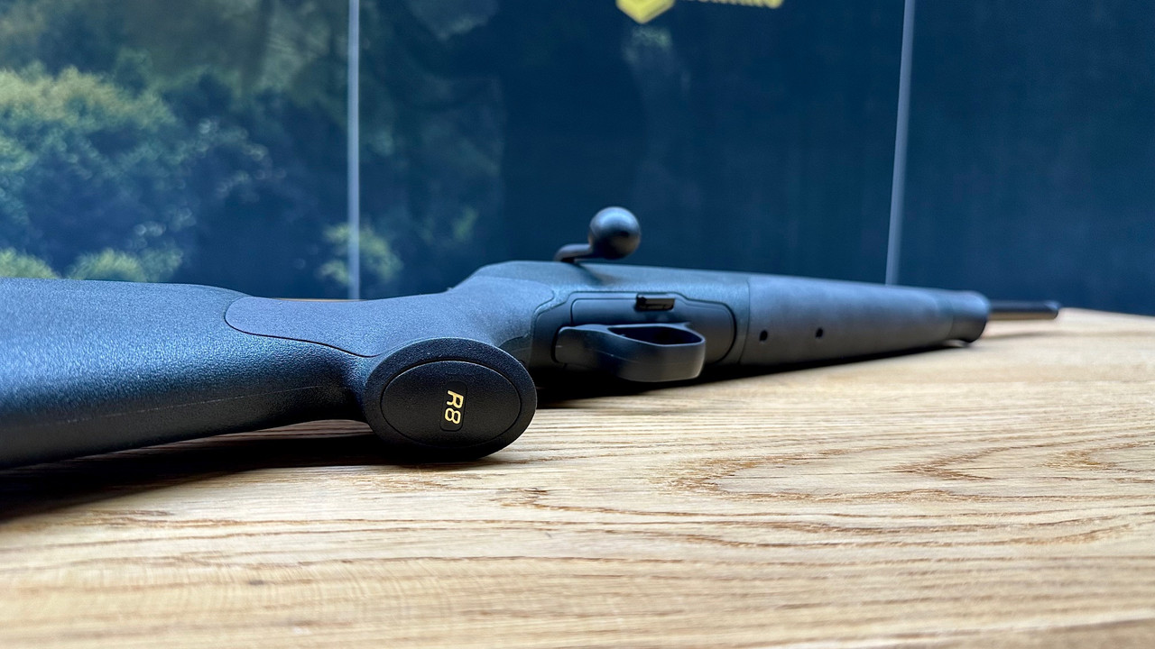 Blaser-R8-Grün-Kurz-4
