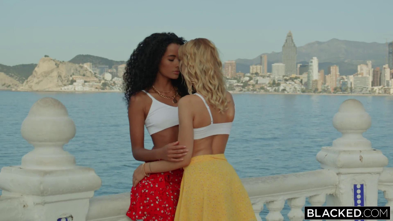 vlcsnap-2023-06-04-05h09m36s234