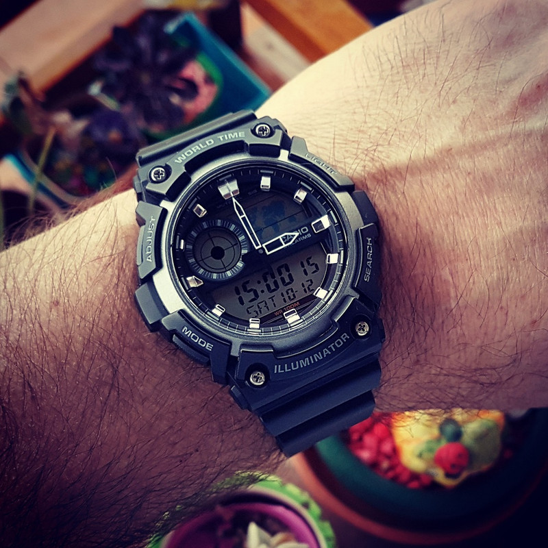 Casio AEQ-200W-1A (1)