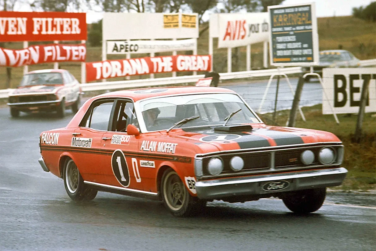 1971 ford falcon gt ho phase three sedan red 1200x800 (1)