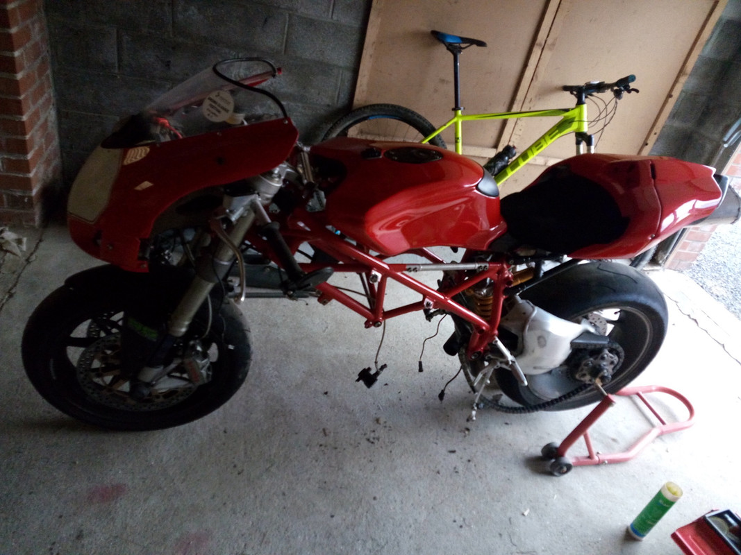 DB31D765-E73A-463F-B845-E8B9E7B4ADEE