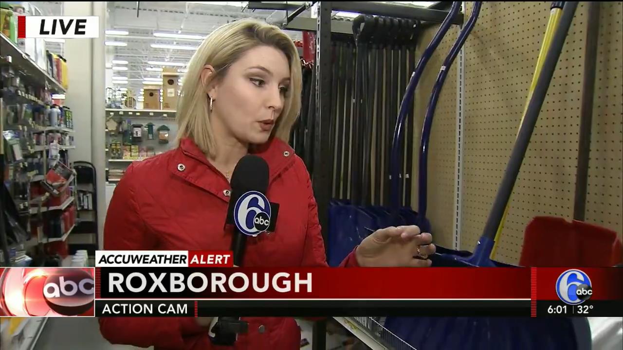 17 January - 23.00.00 - Eyewitness News at 6. Local news, sports