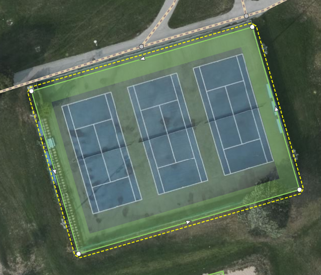A tennis area with a single rectangle around the whole thing.